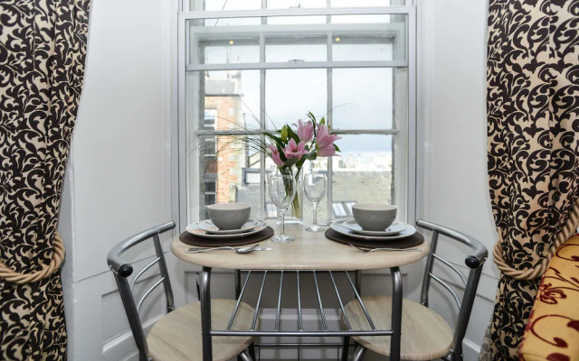 Belmont Street Apartment