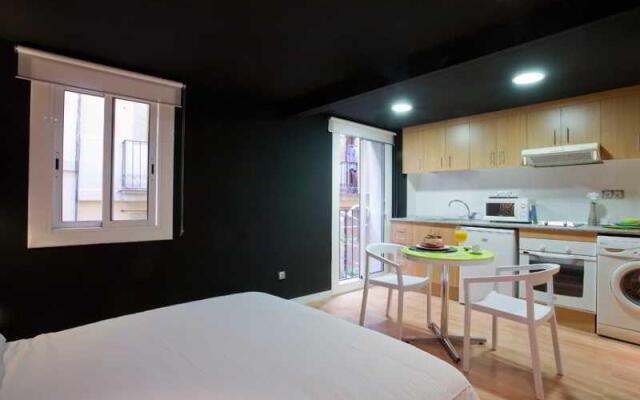 Apartamentos Colon 3000