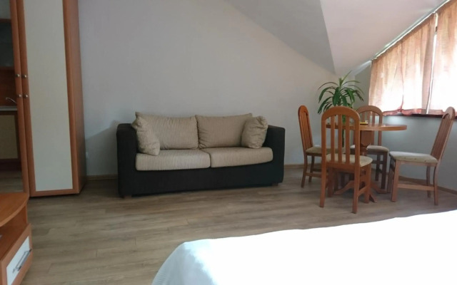 TES Flora Apartments