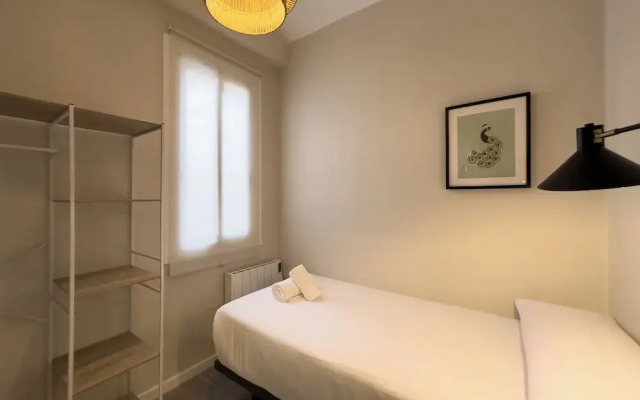 BeBarceloner Sants Apartments