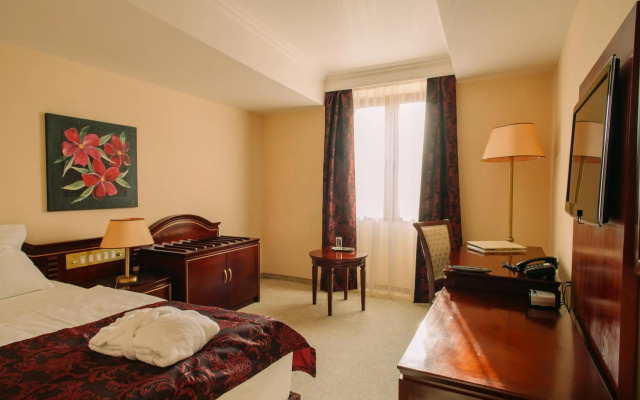 Grand Hotel Sole (ex. Hotel Golden Hoffer & Best Western Hotel Dituria)