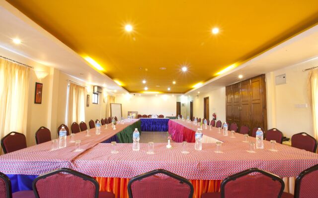 Royal Astoria Hotel