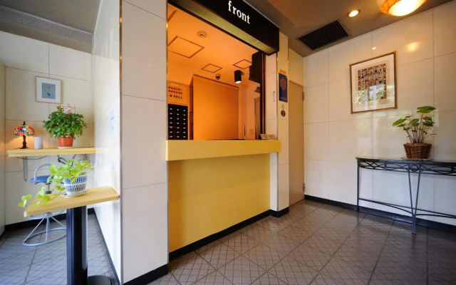 Cerezo Hotel