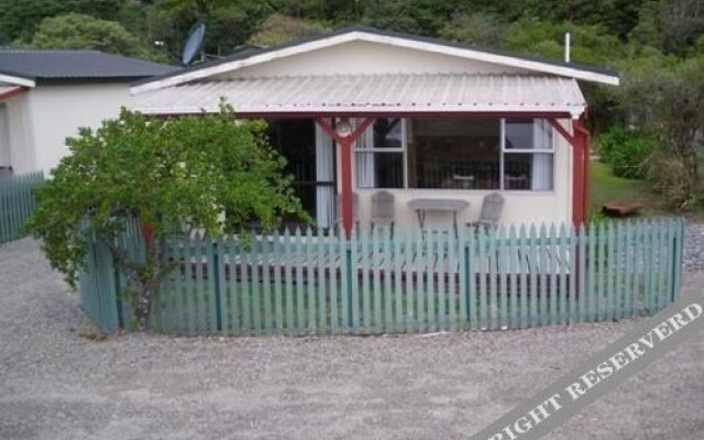 Punakaiki Beachfront Motels