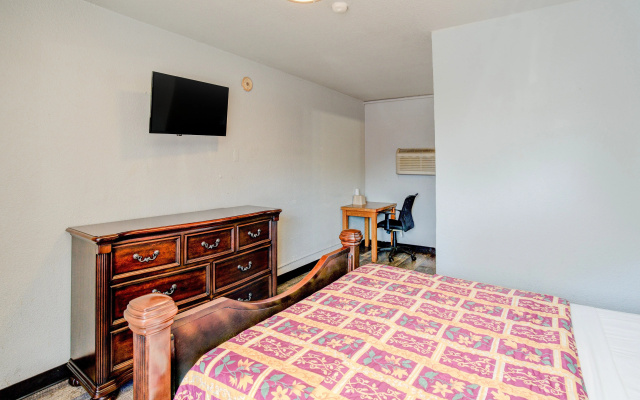 Miami Inn & Suites