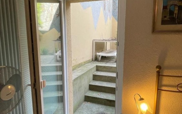 Beautiful Place Cozy Super Fast Wifi 3 min From the River – Guest Rooms – Basel