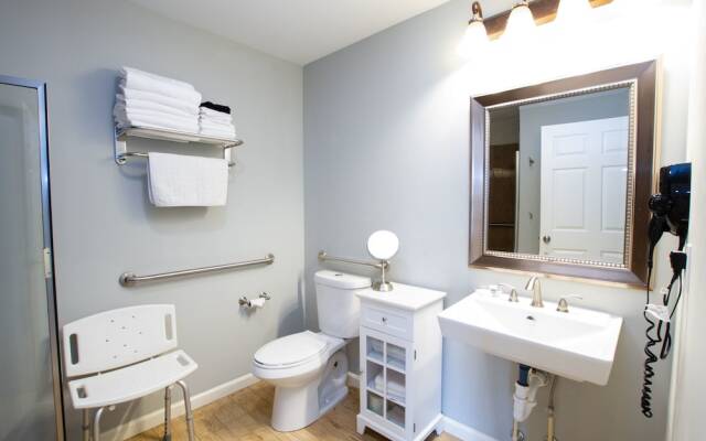 The Dahlonega Square Hotel & Villlas