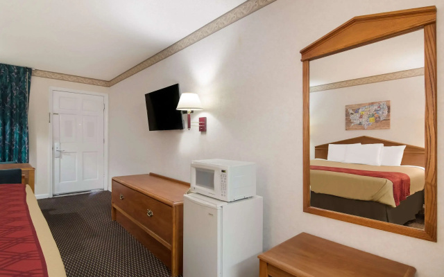 Econo Lodge Calhoun North Damascus