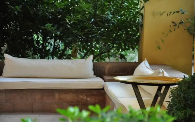 Palm Court Suites