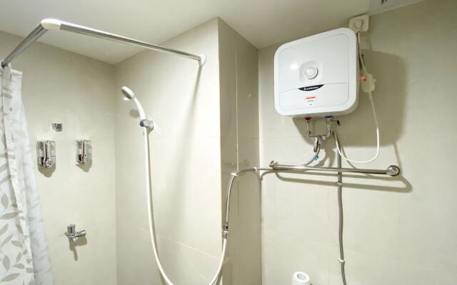 Comfy Studio At LRT City Jatibening Apartment