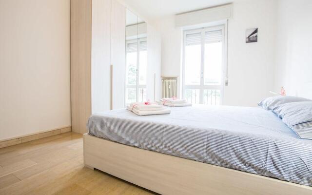 Bright Apartments Desenzano - La Quiete Lake View