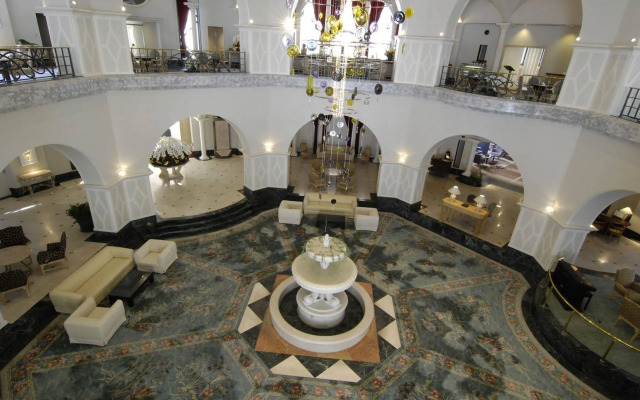 Royal Oak Hotel Spa & Gardens