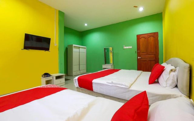 OYO 89933 Nun Hotel – Guest Rooms – Jeli
