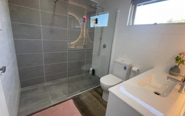Rosebud Pet-Friendly Beach Holiday House