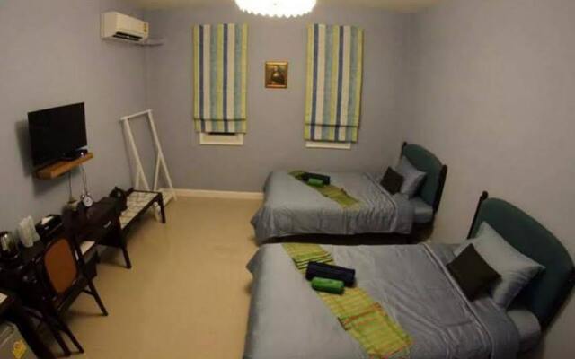 Pitbull Hotel