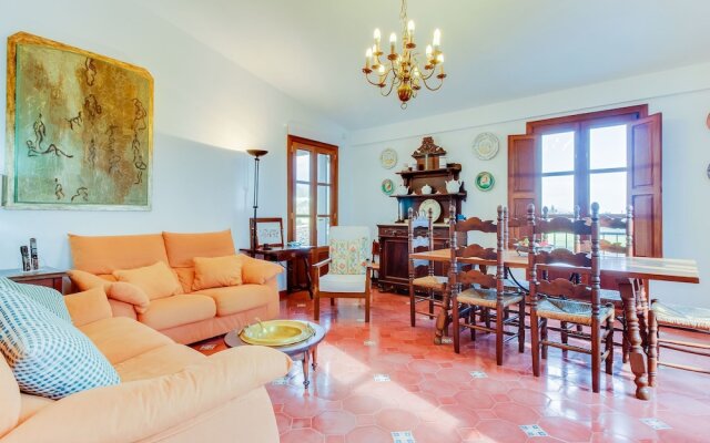 Expansive Mansion in Consell Balearic Islands With Terrace