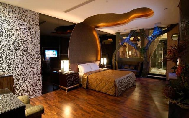 Romantic Code Motel