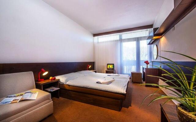 Hotel Sorea Marmot