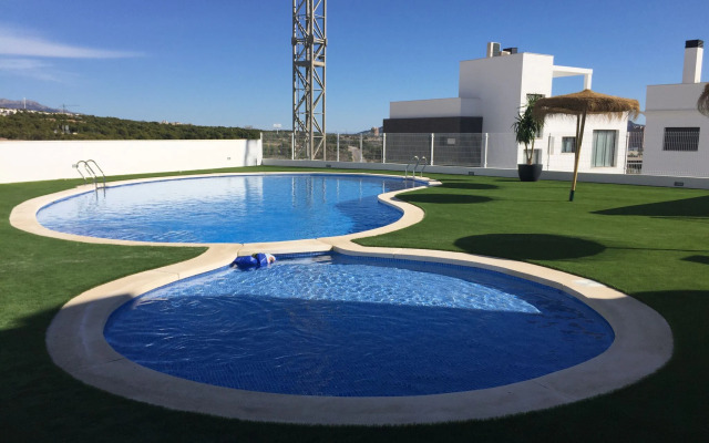 Modern holiday home in Finestrat with sea views