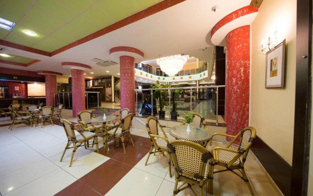 First Class Hotel