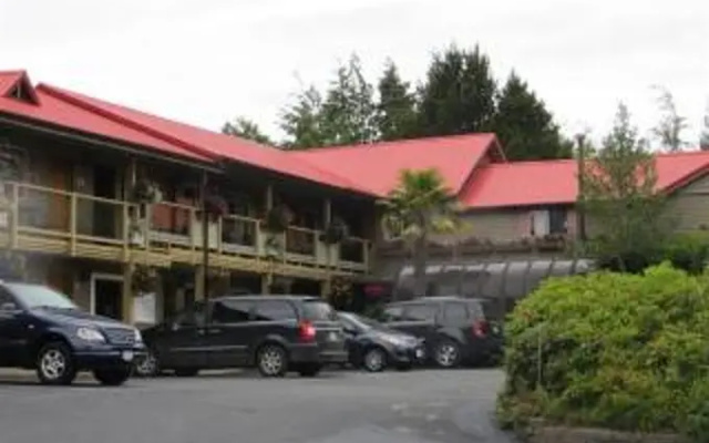 Schooner Motel