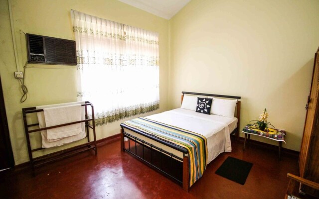 Yoho Airport Way Bungalow