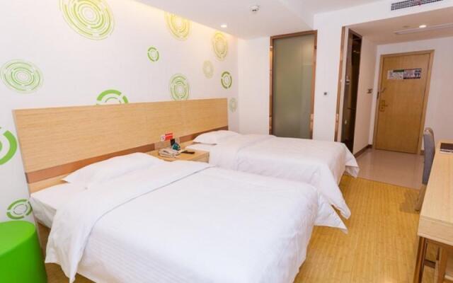 GreenTree Inn Yichang Wanda Binjiang