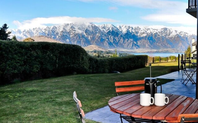 Platinum Queenstown Villas