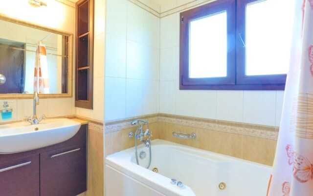 Luxury Villa Dioni in Paralimni