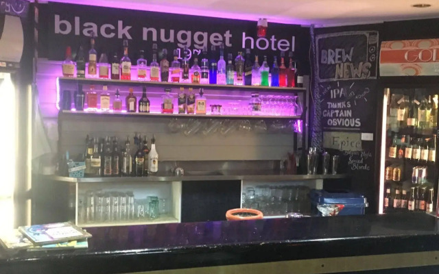 Black Nugget Hotel Motel