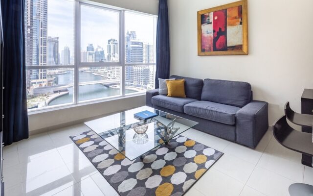 Astonishing 1BR Apt With Amazing Marina Views