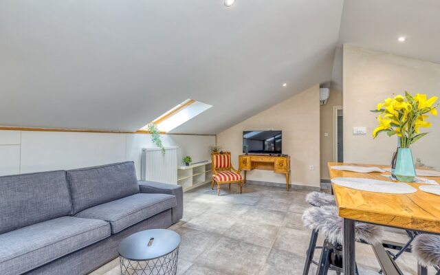 Beach Apartment Kostrena 2