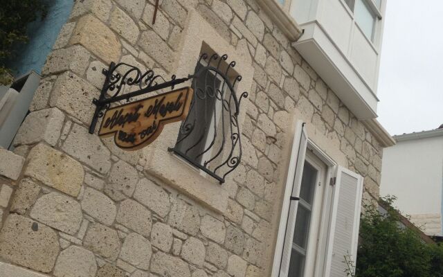 Rue d’Azur Alacati