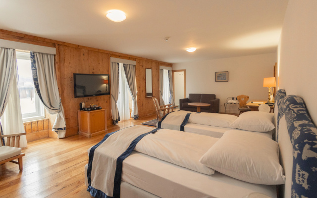 Hotel Bernina 1865 – Guest Rooms – Samedan