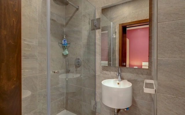 Seaview Apartment Top Location in Sliema