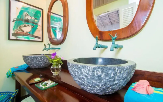 Sea Island, 6BR by Jamaican Treasures