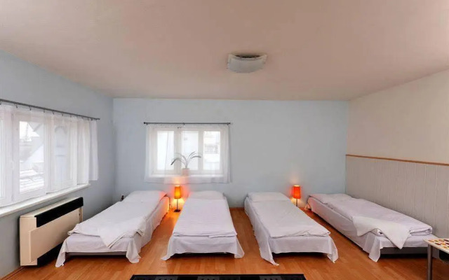 Euro Guesthouse