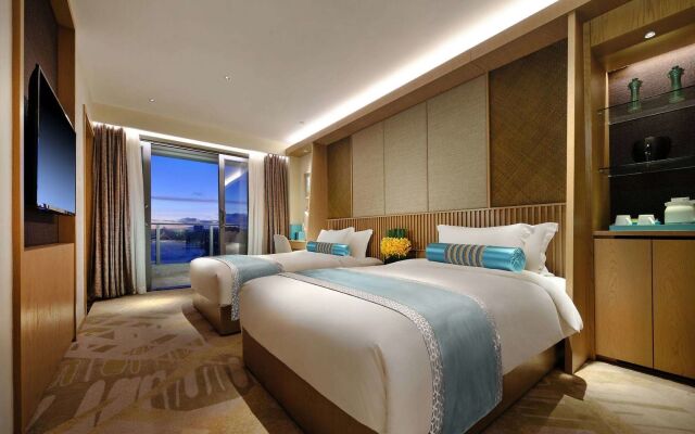 Wyndham Grand Plaza Royale Shuangyue Bay