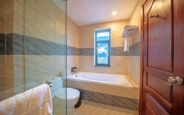 Poulo Wai Hotel and Apartment