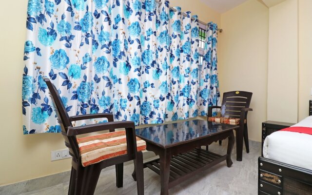 OYO 13520 Home 2BHK Vikas Nagar