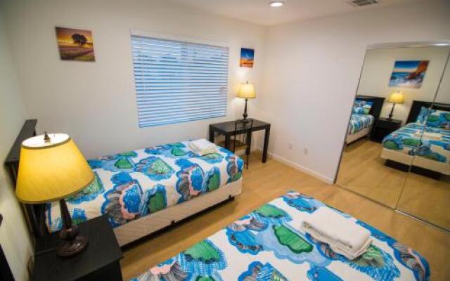 Los Angeles RoomRentals LAX