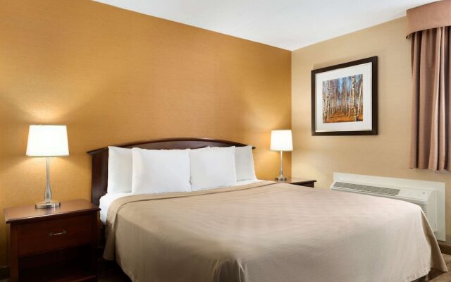Travelodge Toronto East