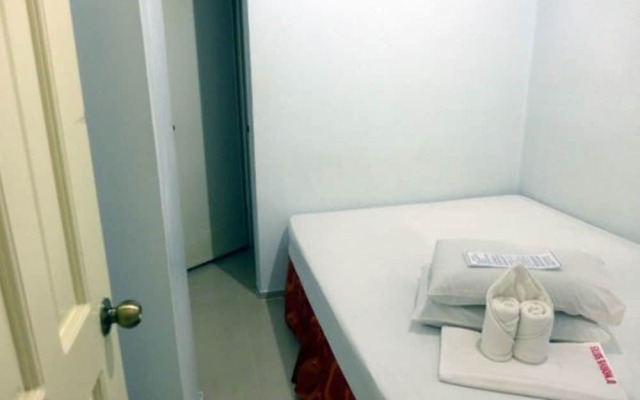 D' Morvie Suites- Davao