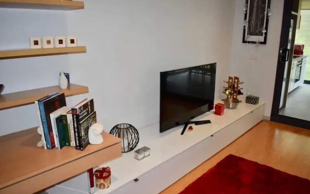 Spacious 1 Bedroom Apartment in the Heart of Melbourne's CBD