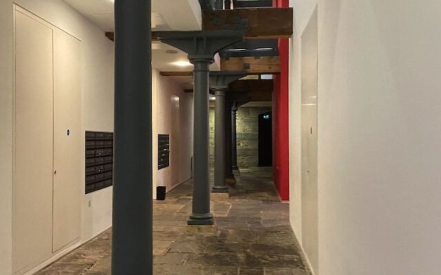 Plymouth Luxurious Apartment