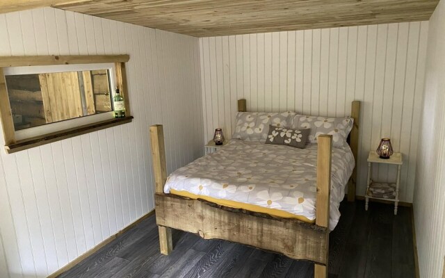 Remarkable 1 Bed Treehouse 10 Mins From Inverness