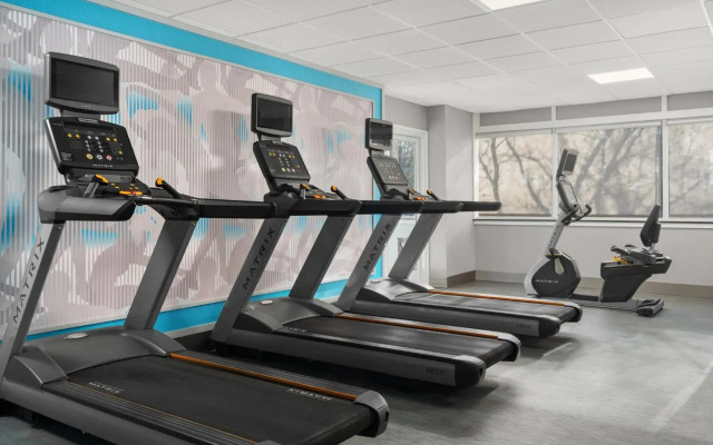 Crowne Plaza Virginia Beach Town Center by IHG