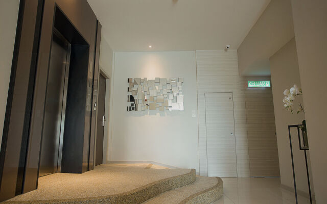 The Square Hotel
