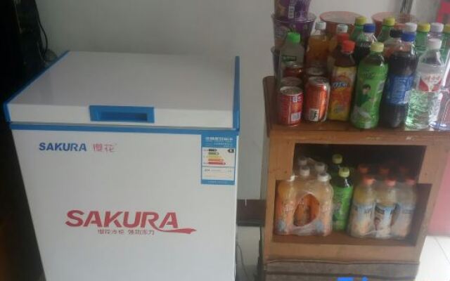 Longyou Longjia Hotel