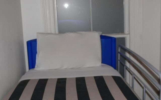 Adelaide Backpackers Inn